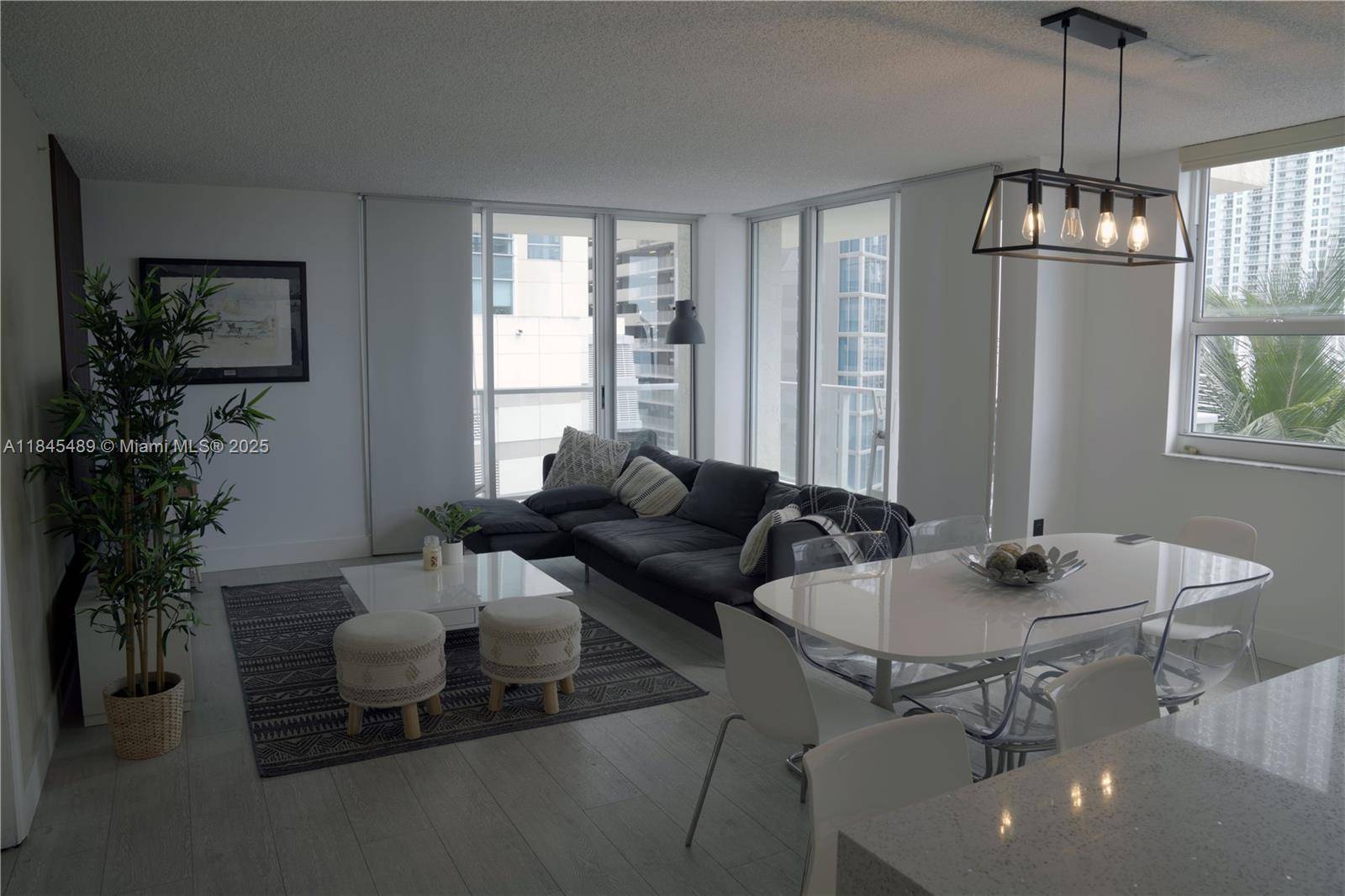 1155 Brickell Bay DrMiami - Condo 5+ Stories,Condo condo unit 902 - picture