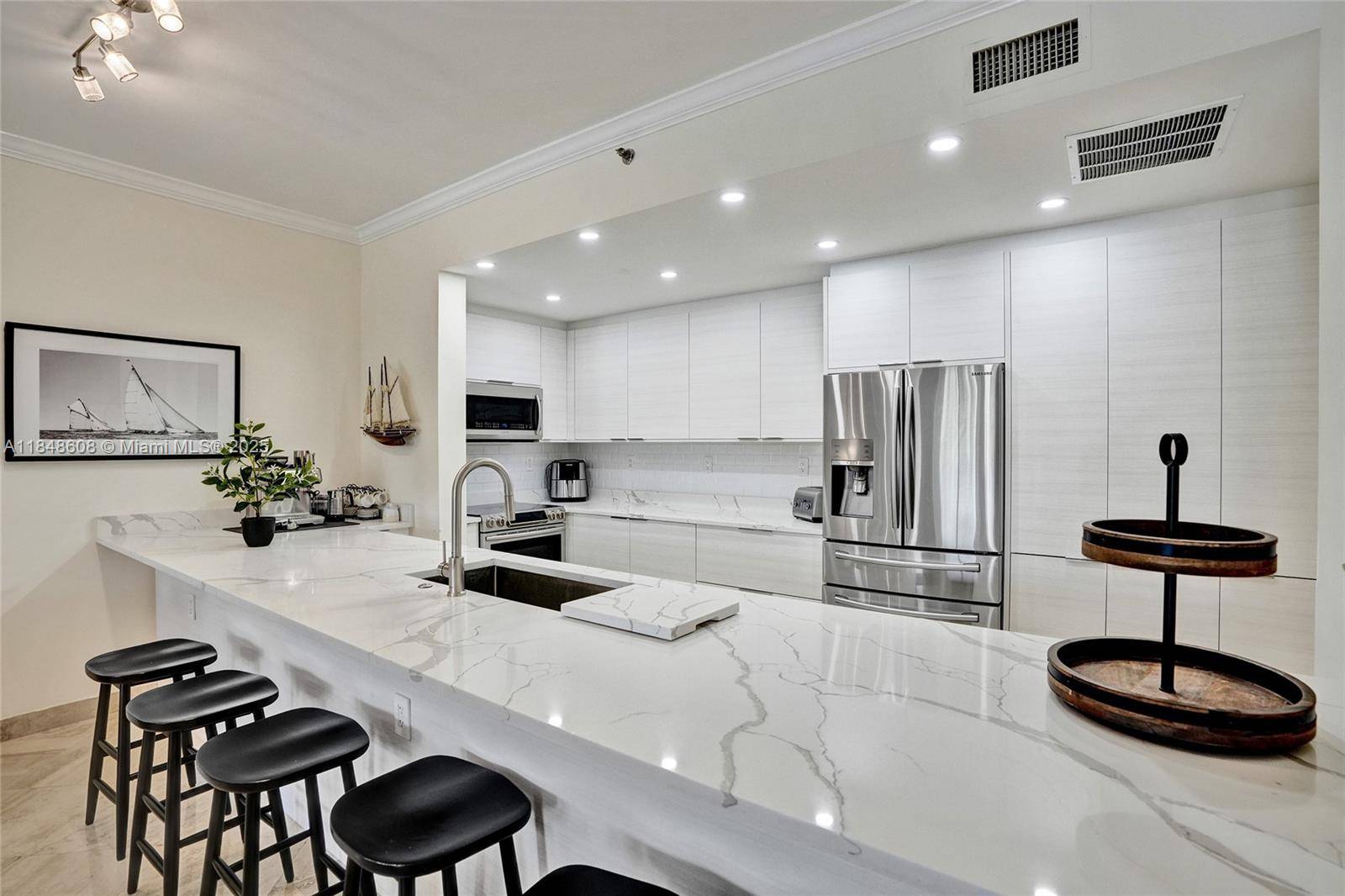 3700 Island BlvdAventura - Condo 5+ Stories,Condo condo unit C206 - picture