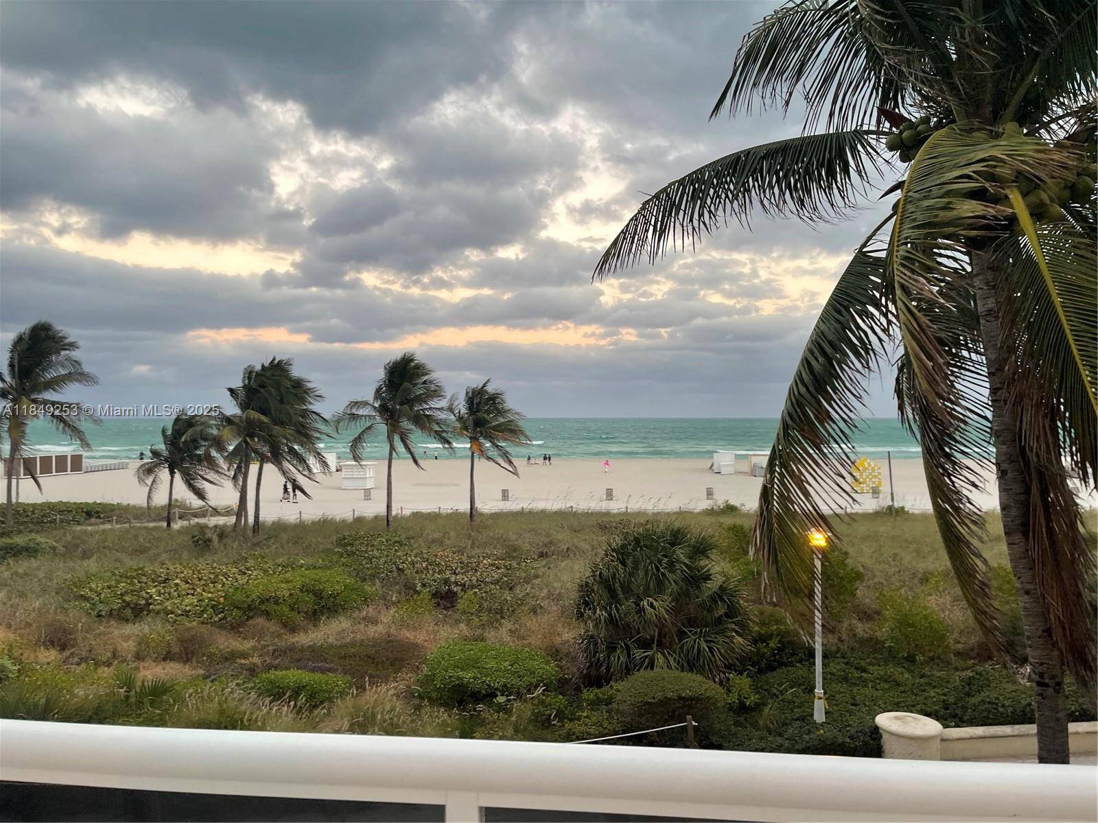 100 Lincoln RdMiami Beach - Condo/Co-Op/Annual,Condo condo unit 833 - picture