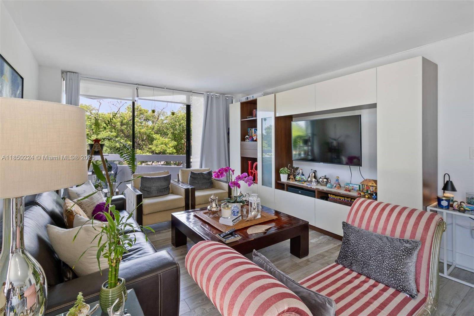 2501 Brickell AveMiami - BRICKELL PARK CONDO condo unit 307 - picture