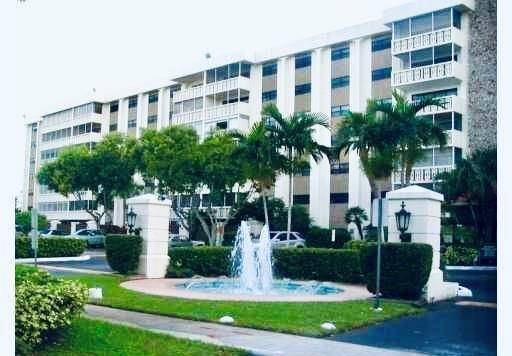800 NE 195thMiami - Condo condo unit 307 - picture