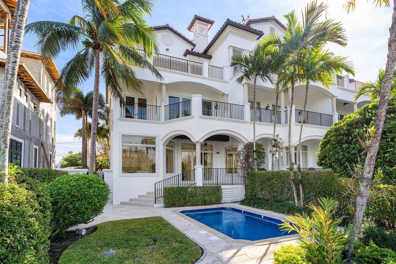 549 NE 19thDeerfield Beach - OCEAN VUE AMENDED PLAT condo unit C - picture