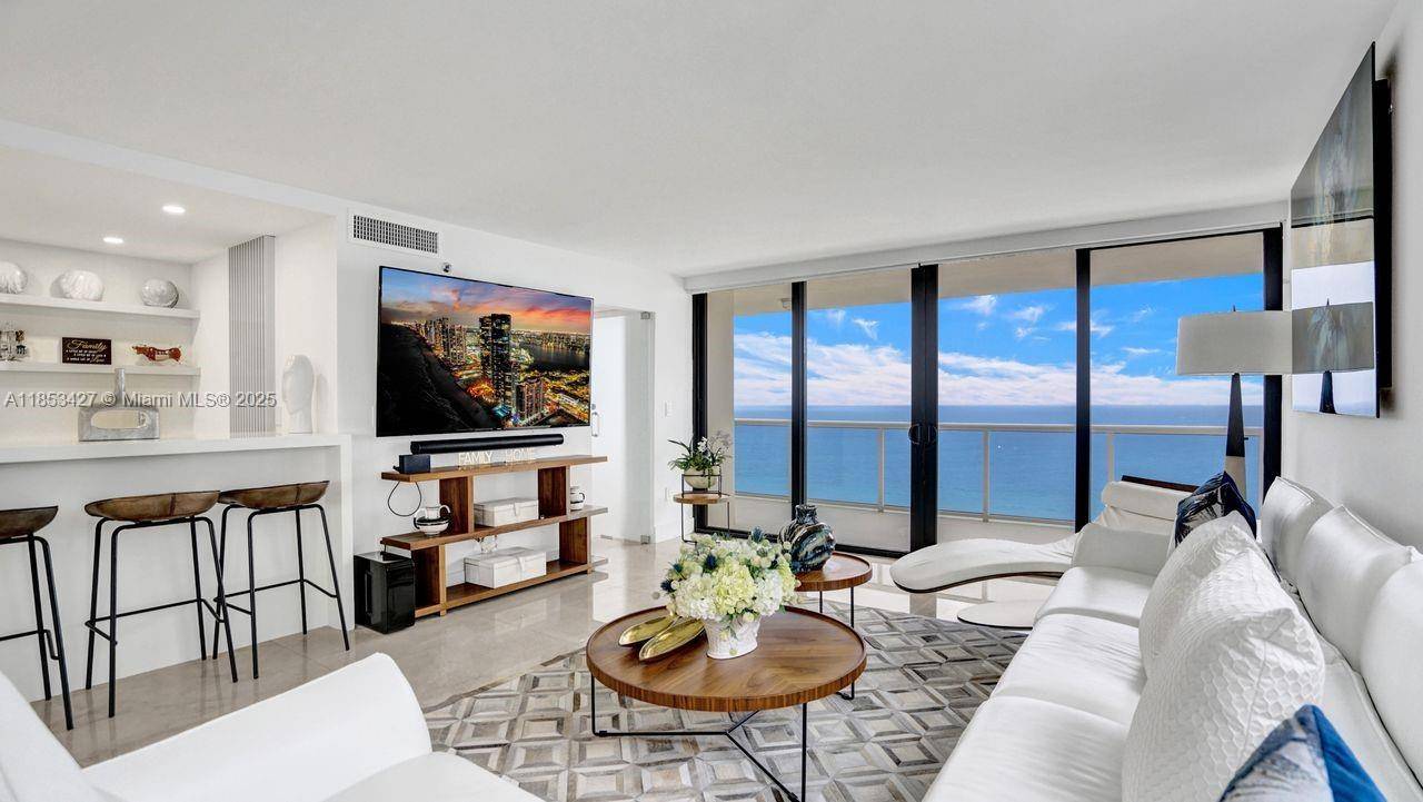 5757 Collins AveMiami Beach - Condo 5+ Stories,Condo condo unit 1605 - picture