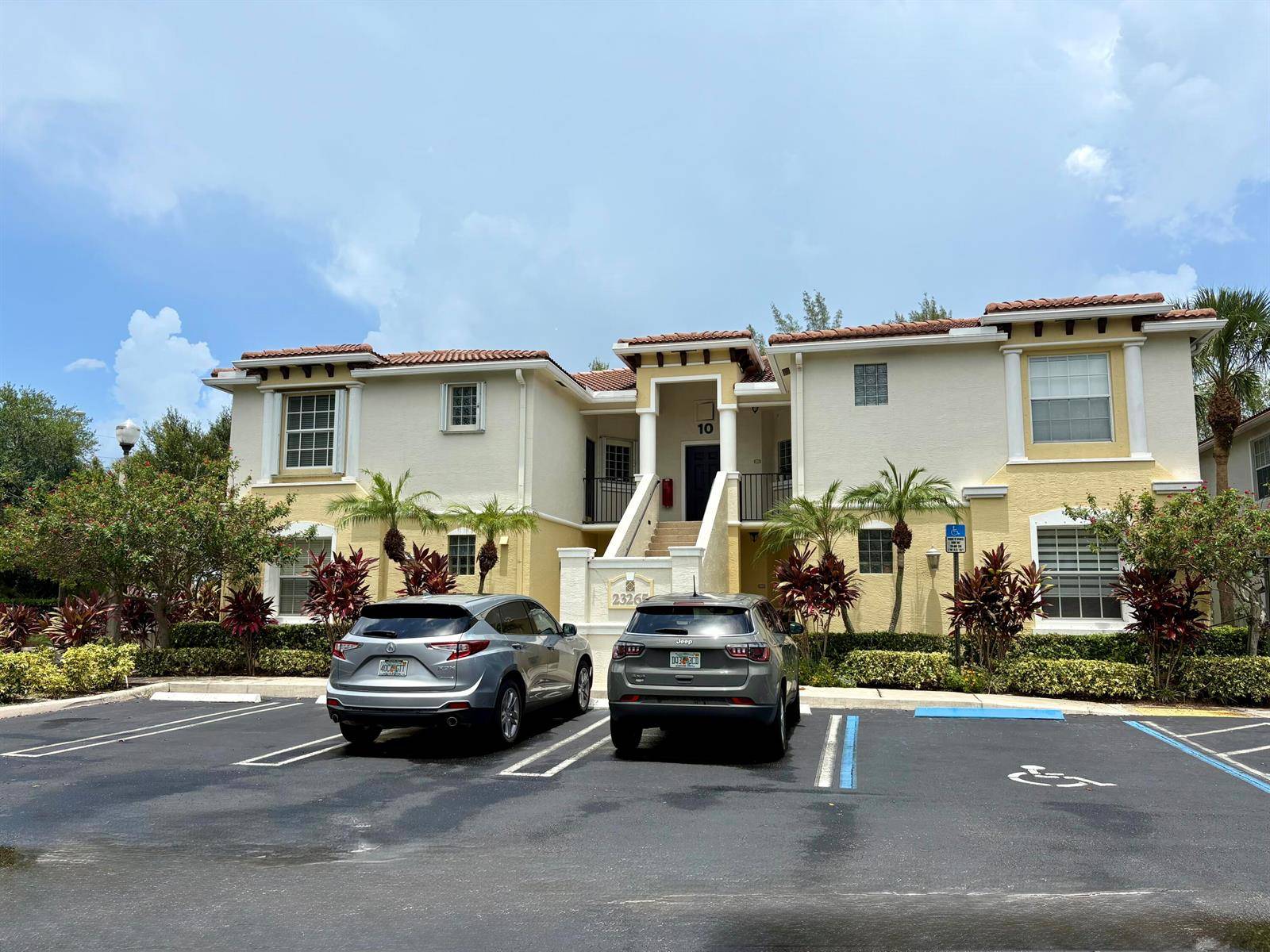 23265 CarolwoodBoca Raton - PINES OF BOCA BARWOOD COND condo unit 201 - picture