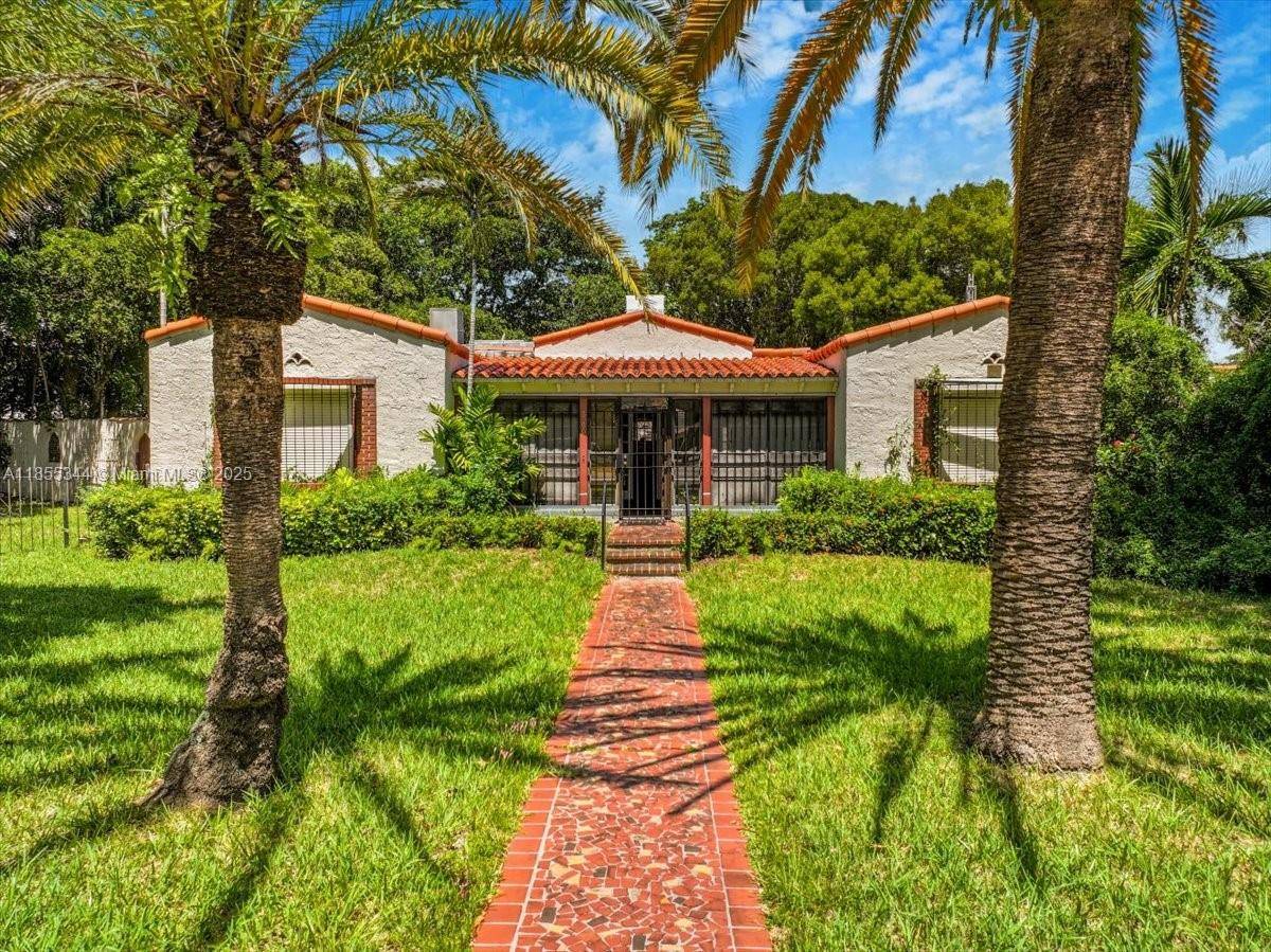 5900 NE 5th AveMiami - picture