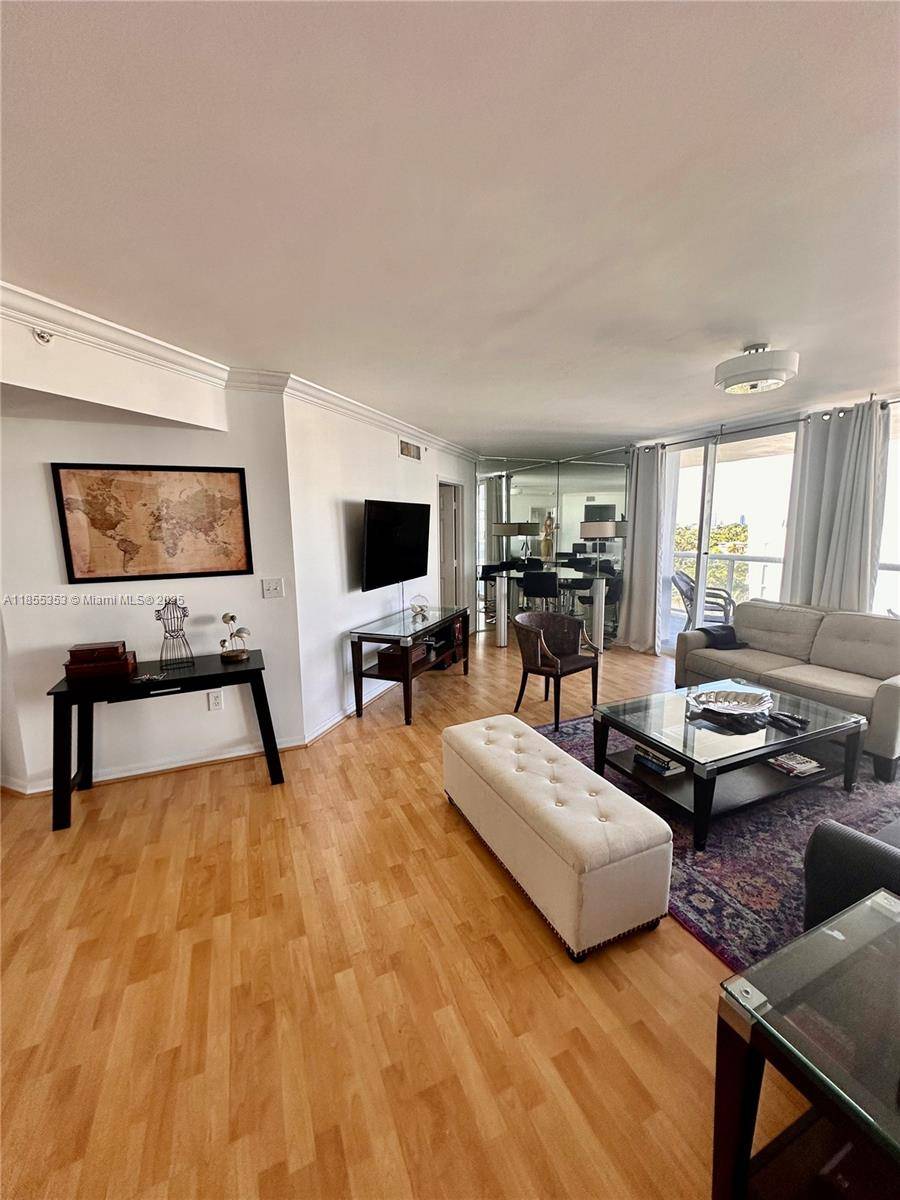 6301 Collins AveMiami Beach - Condo 5+ Stories,Condo condo unit 806 - picture