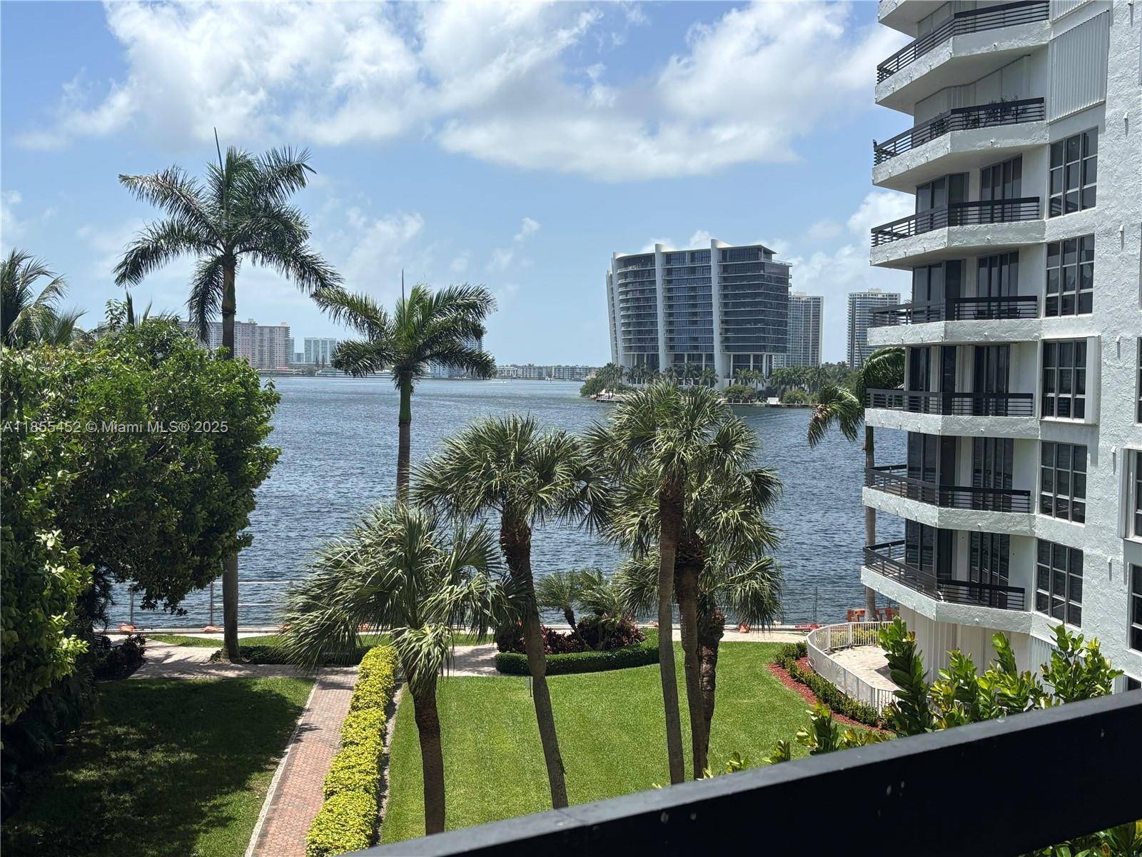 3600 Mystic Pointe DrAventura - Condo/Co-Op/Annual,Condo condo unit 414 - picture