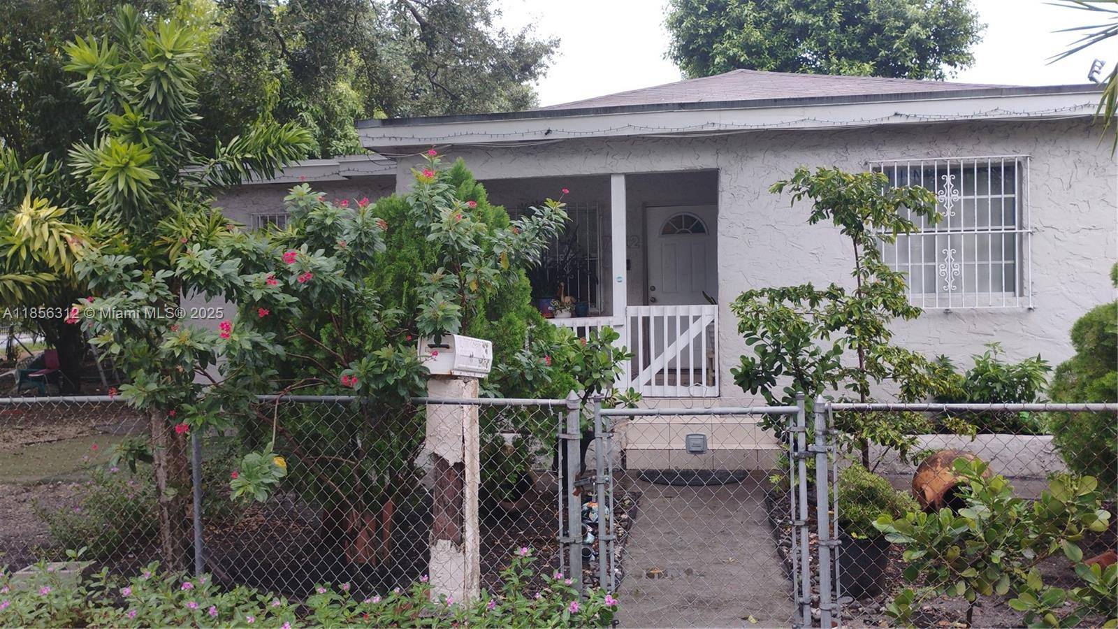 7312 NW 17th CtMiami - picture