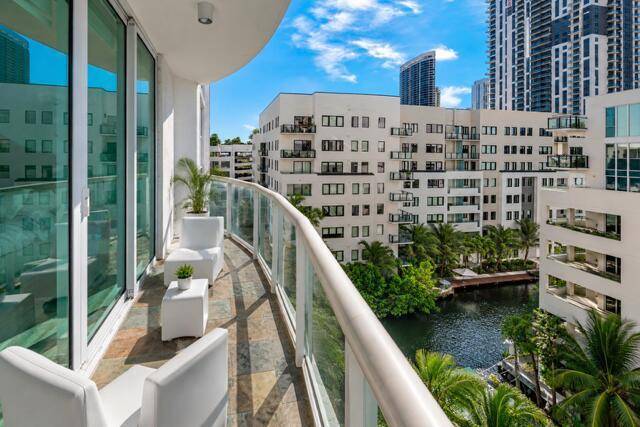 111 SE 8thFort Lauderdale - VENEZIA LAS OLAS condo unit 705 - picture