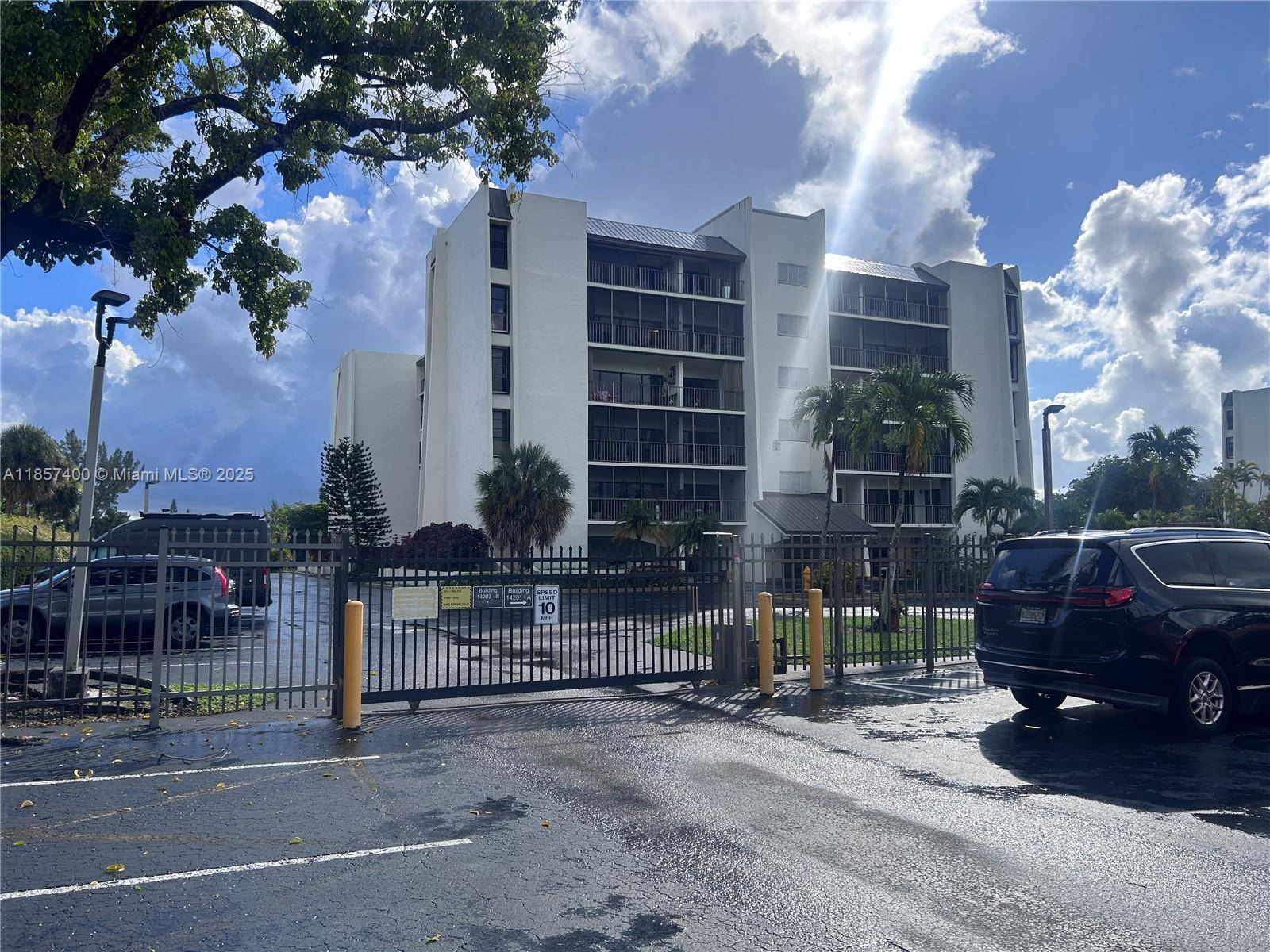 14201 SW 66th StMiami - Condo 5+ Stories,Condo condo unit 306 - picture
