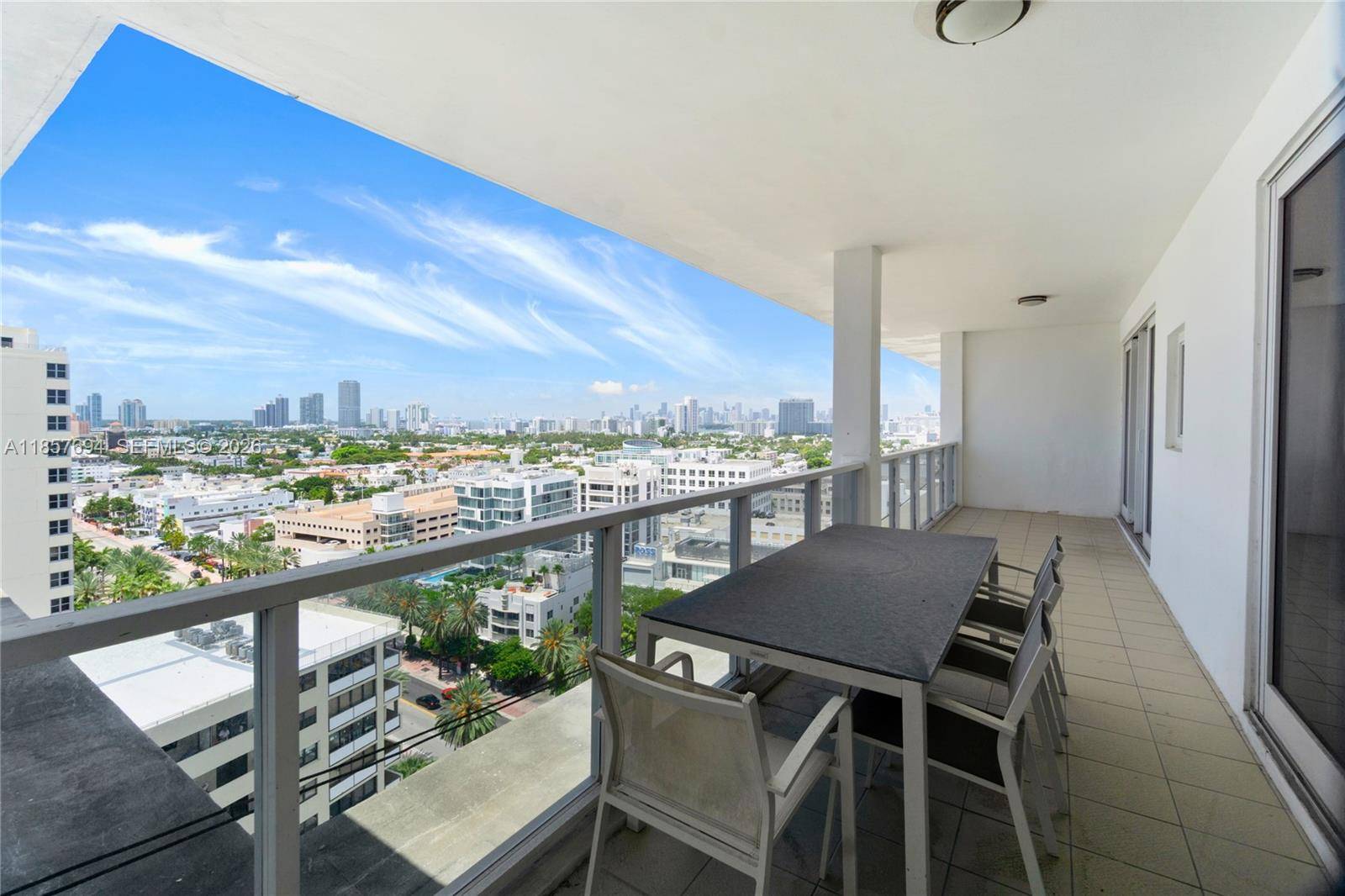 100 Lincoln RdMiami Beach - Single Family-Seasonal,Condo condo unit PH14 - picture