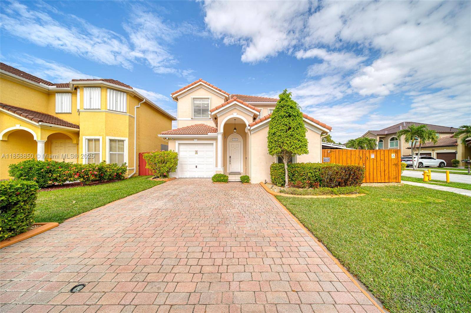 16403 SW 79th LnMiami - Single Family-Annual,House condo unit 16403 - picture