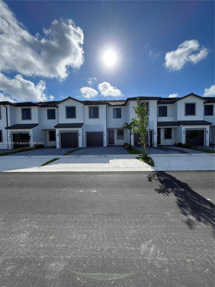 34515 SW 191st CtMiami - Townhouse condo unit . - picture