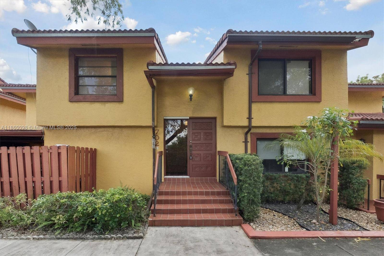 5975 SW 137th AveMiami - Townhouse,Condo condo unit 702 - picture