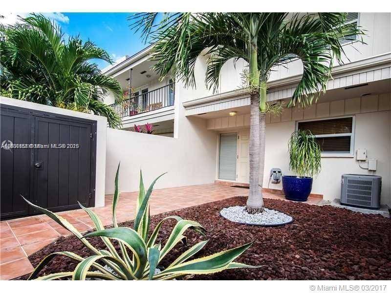 8119 SW 81st PlMiami - Townhouse/Villa-Annual,Townhouse condo unit 8119 - picture