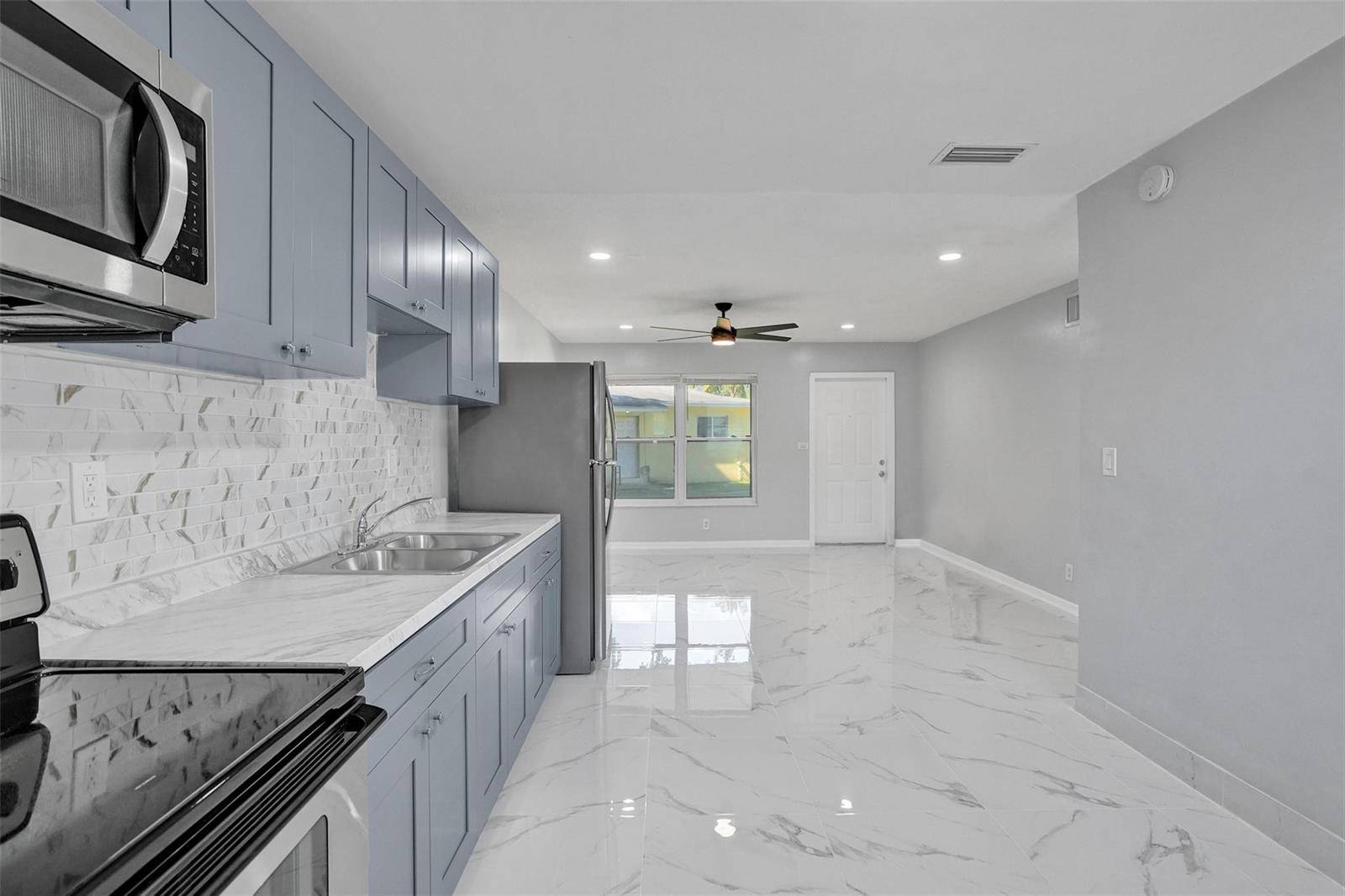 260 NE 41stOakland Park - picture