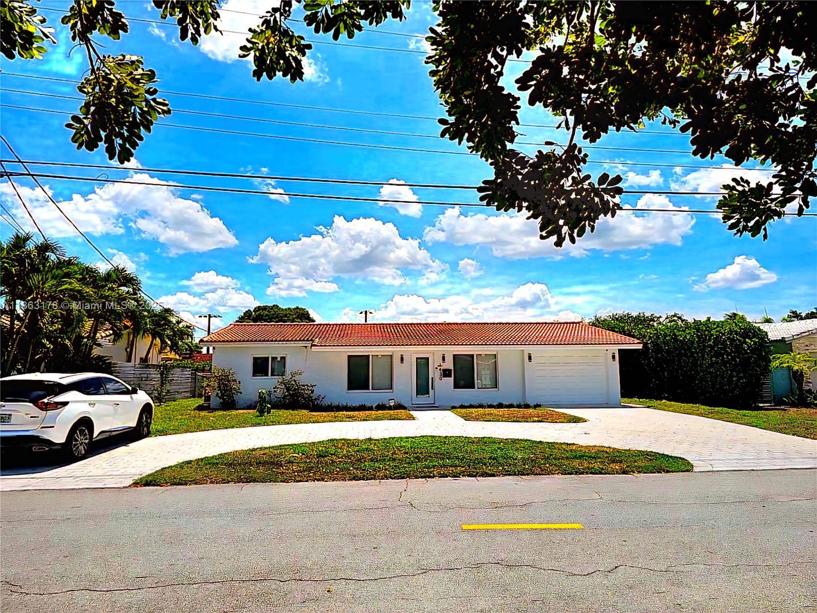 1430 NE 53rd CtFort Lauderdale - picture