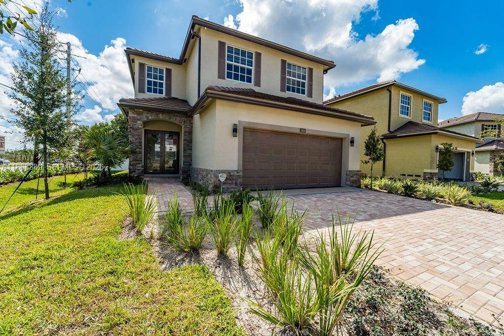 5400 NW 57th CtTamarac - picture