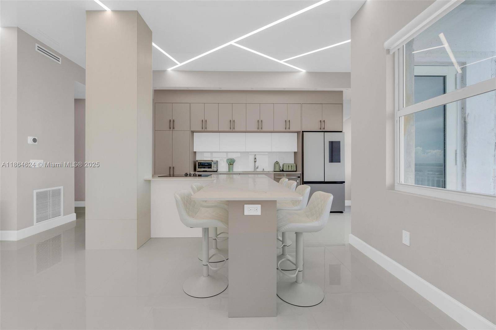 18011 Biscayne BlvdAventura - Condo 5+ Stories,Condo condo unit PH04 - picture