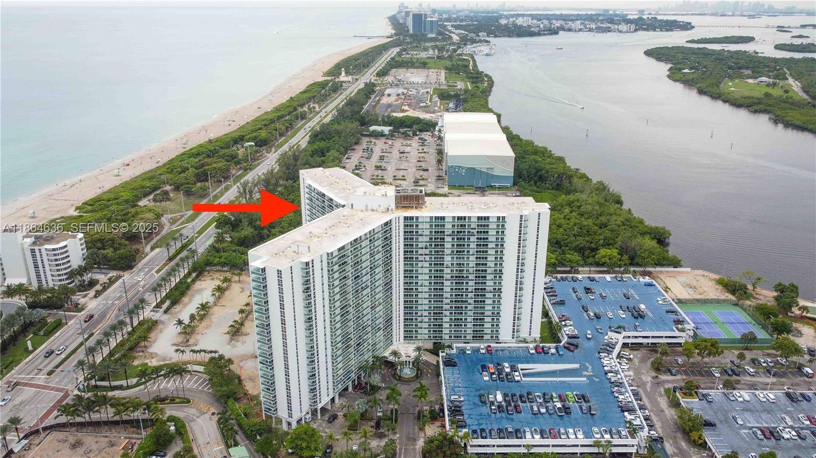 100 Bayview DrSunny Isles Beach - Condo 1-4 Stories,Condo condo unit 2014 - picture