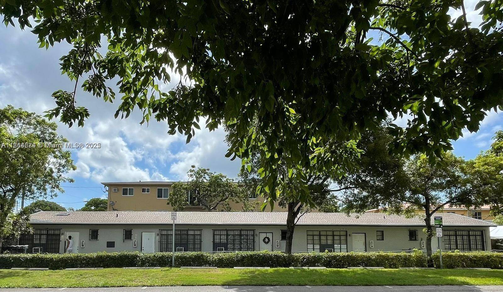 1346 NW 6th StMiami - picture