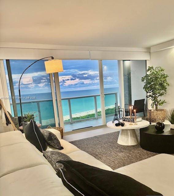 100 Bayview DrSunny Isles Beach - Condo 5+ Stories,Condo condo unit 1906 - picture