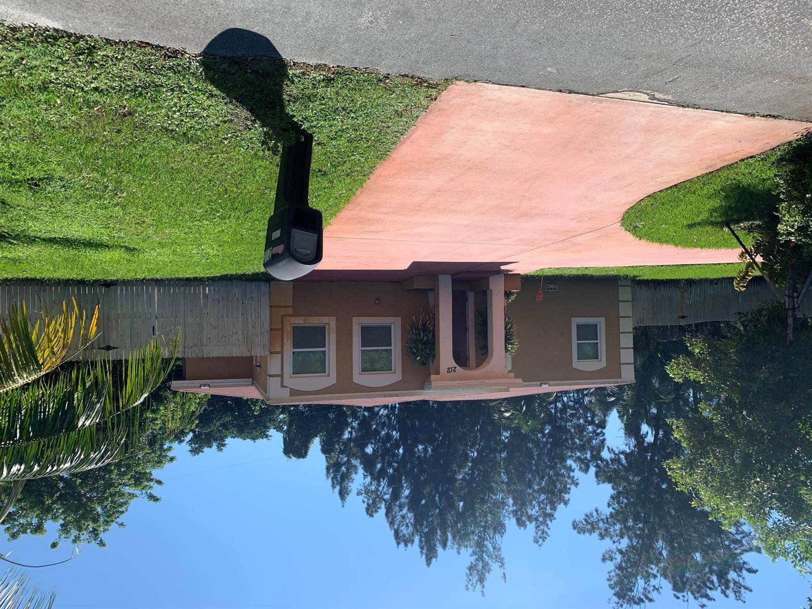 212 NW 6thBoynton Beach - picture