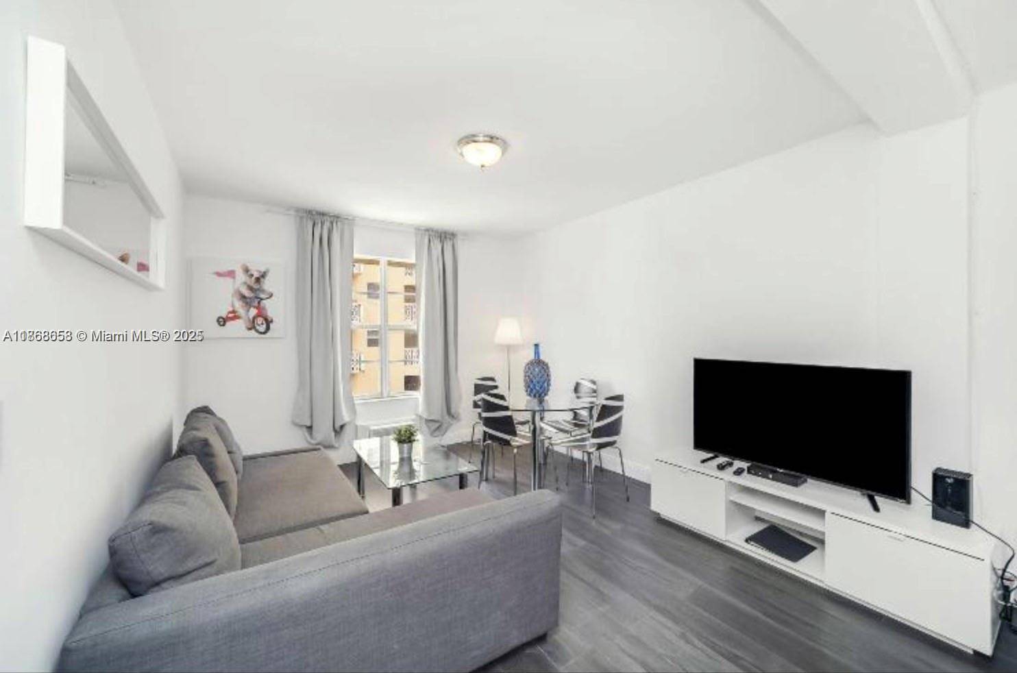 3030 Collins AveMiami Beach - Condo 1-4 Stories,Condo condo unit 4F - picture