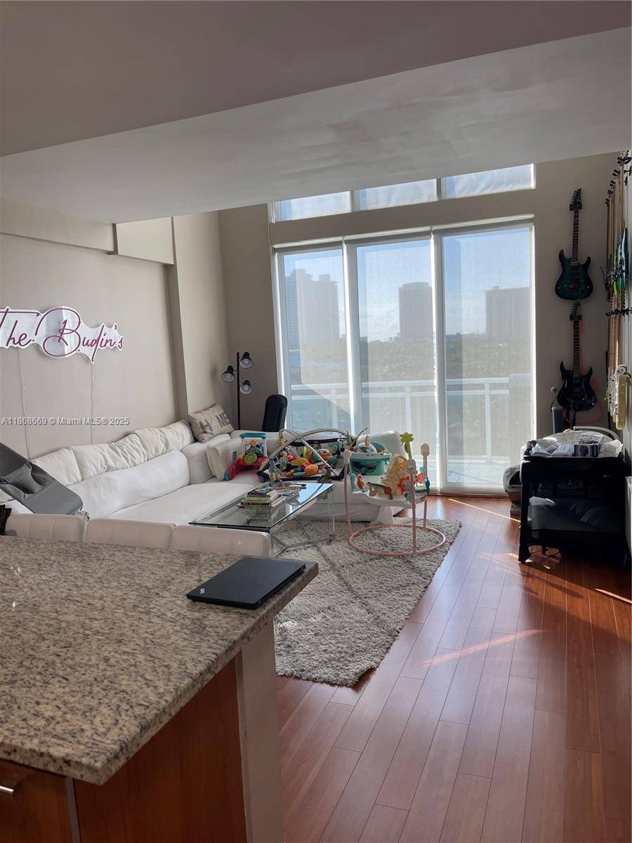 3000 NE 188th StAventura - EASTSIDE AT AVENTURA COND condo unit 706 - picture