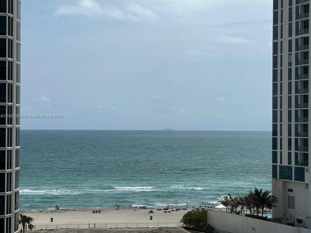 17550 Collins AveSunny Isles Beach - Condo/Co-Op/Seasonal,Condo condo unit 804 - picture