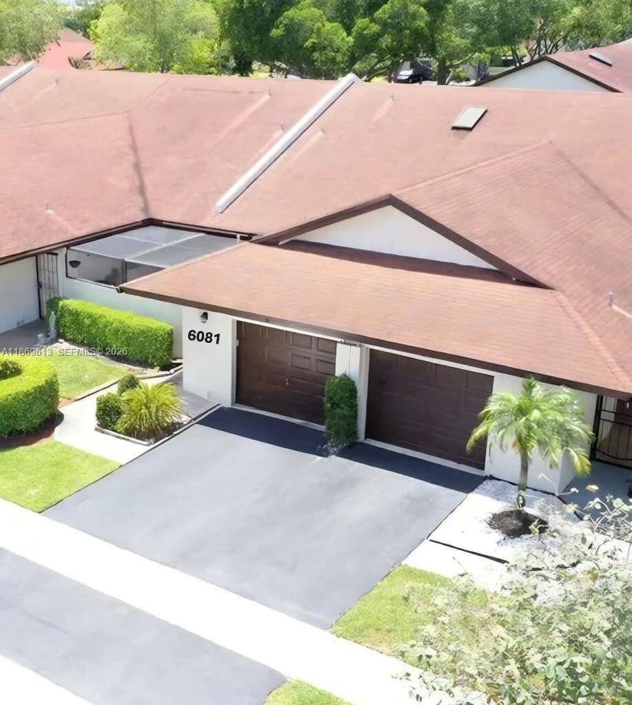 6081 NW 90th AveTamarac - picture