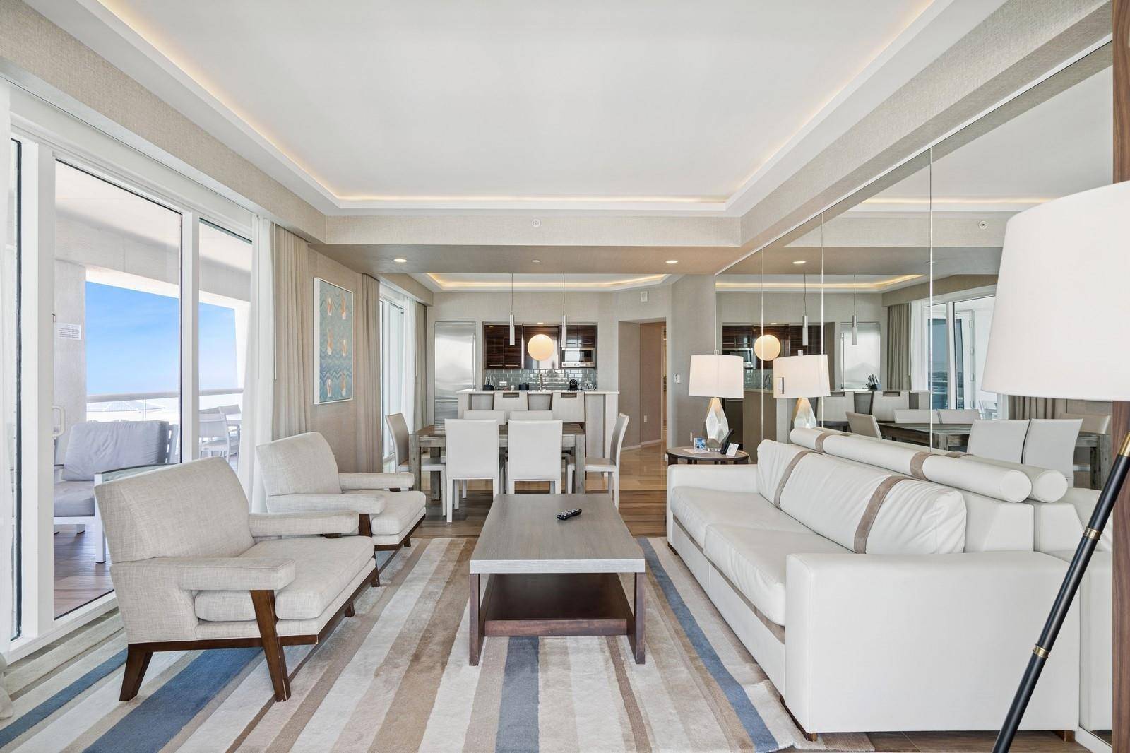 551 N Fort Lauderdale BeachFort Lauderdale - Ocean Resort Residences condo unit R1902 - picture