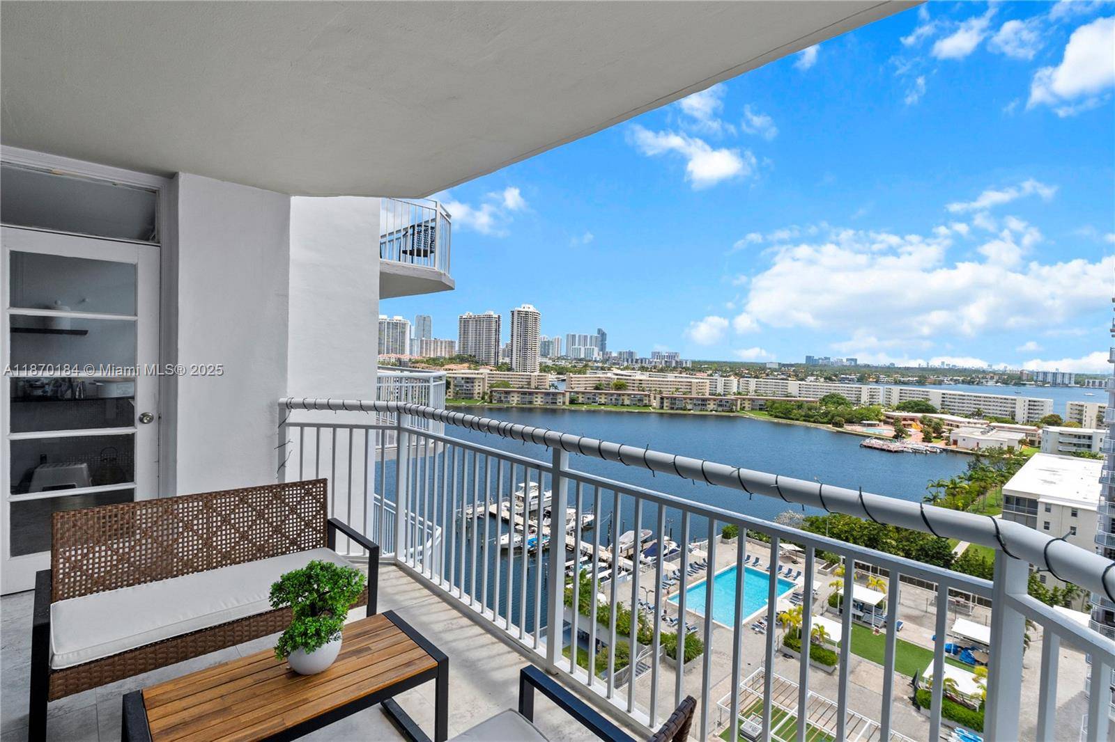 18071 Biscayne BlvdAventura - Condo 5+ Stories,Condo condo unit 1404 - picture