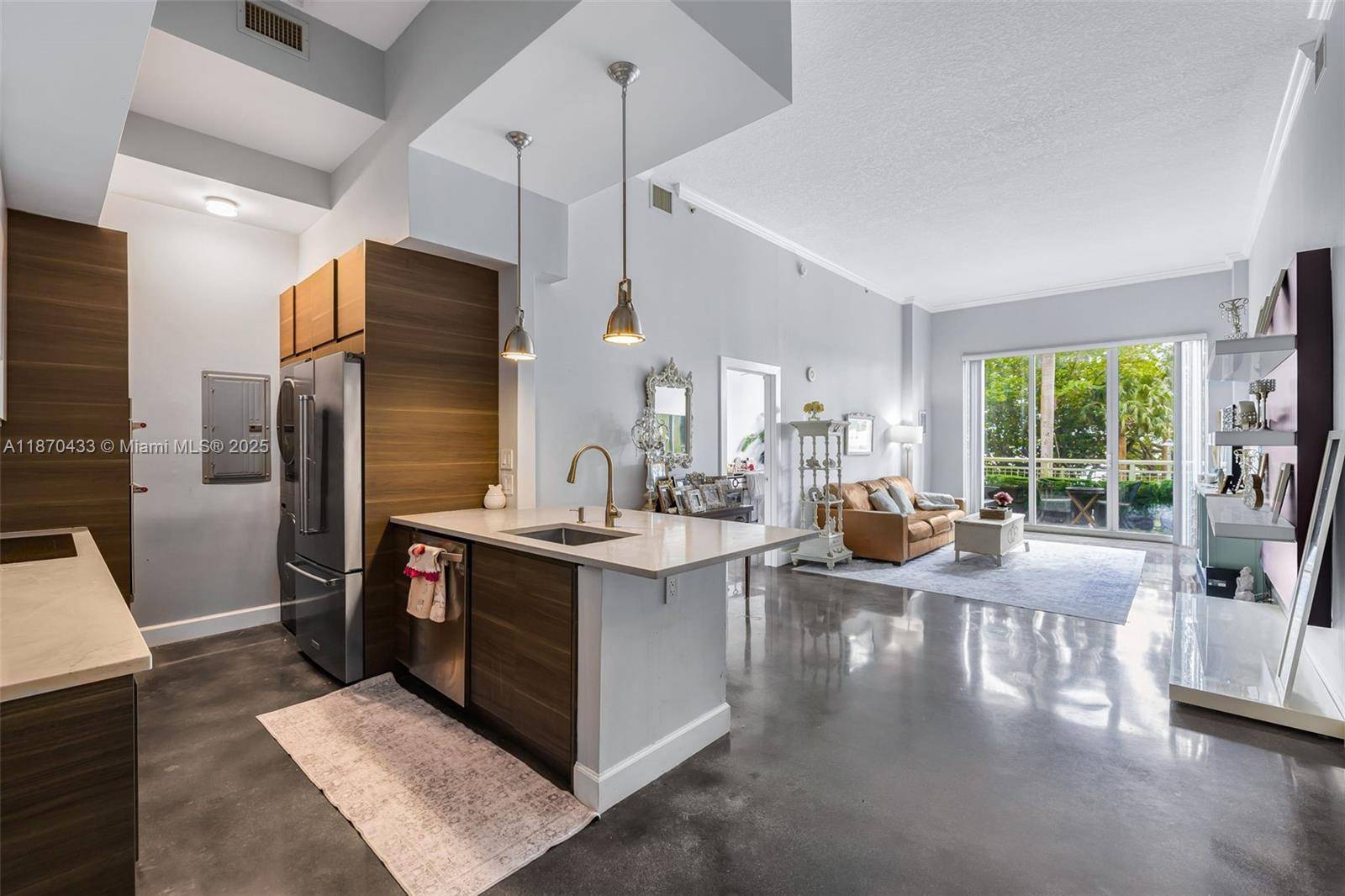 2000 N Bayshore DrMiami - Condo 5+ Stories,Condo condo unit 114 - picture