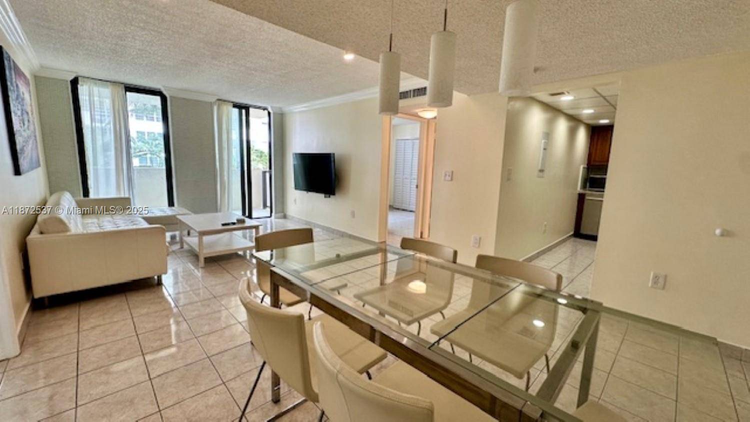 1623 Collins AveMiami Beach - Apartments-Annual,Condo condo unit 511 - picture