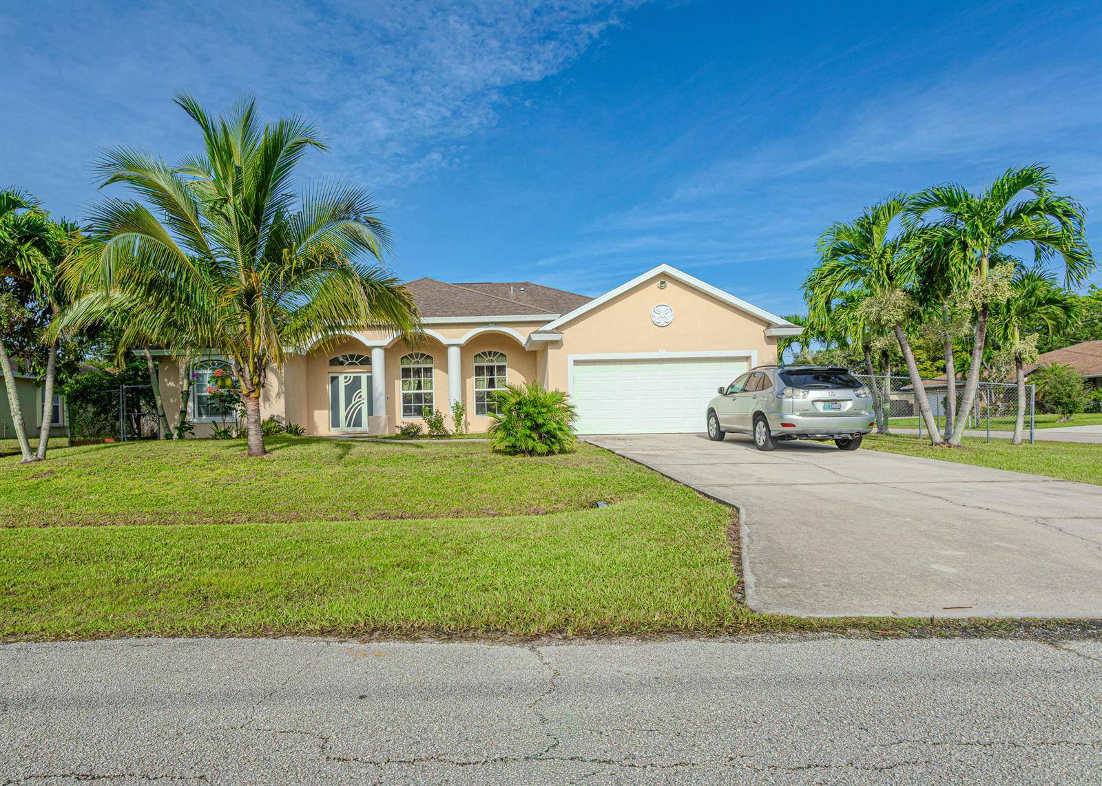 1518 SW HutchinsPort St. Lucie - picture