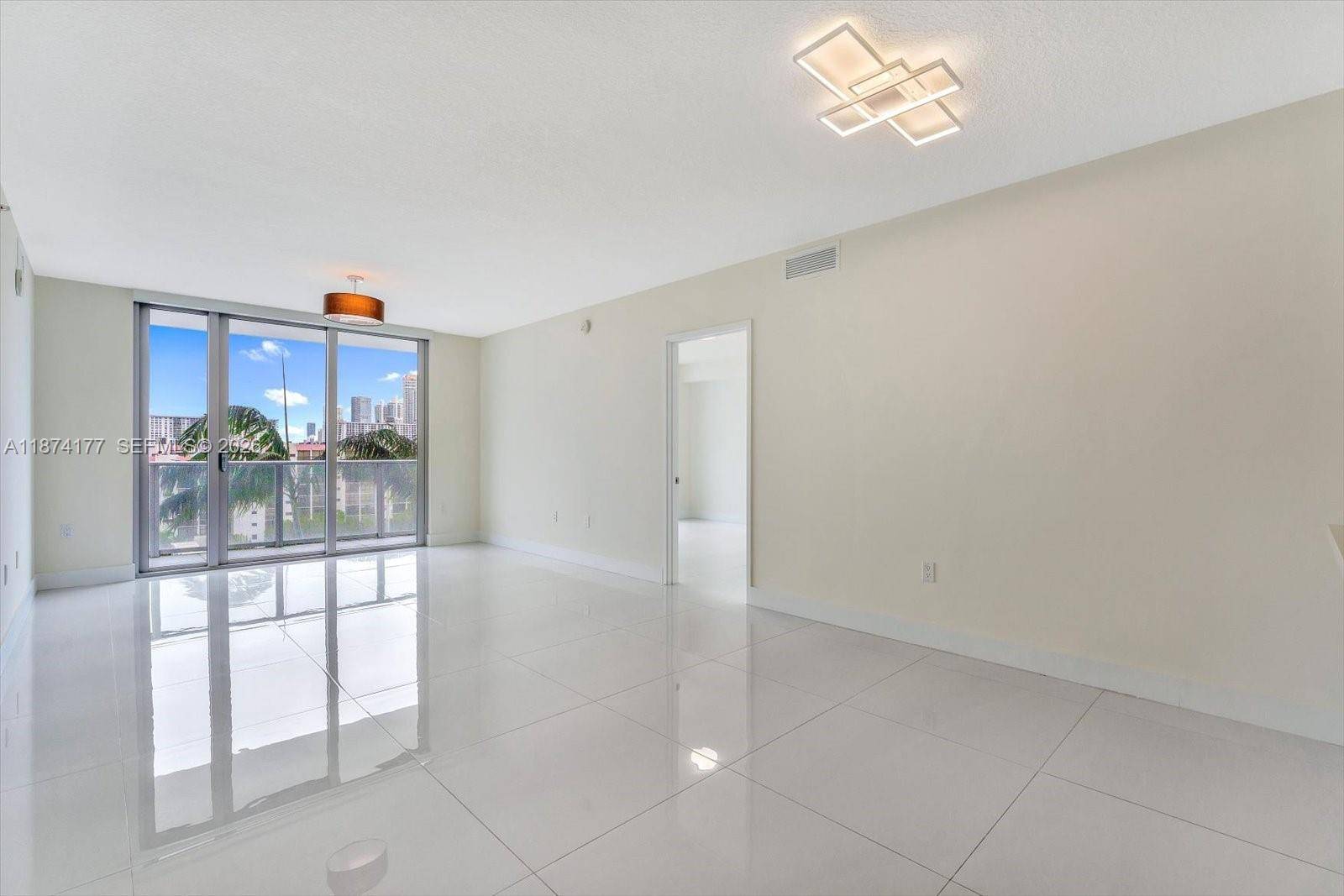 300 Sunny Isles BlvdSunny Isles Beach - Condo 5+ Stories,Condo condo unit 4-803 - picture