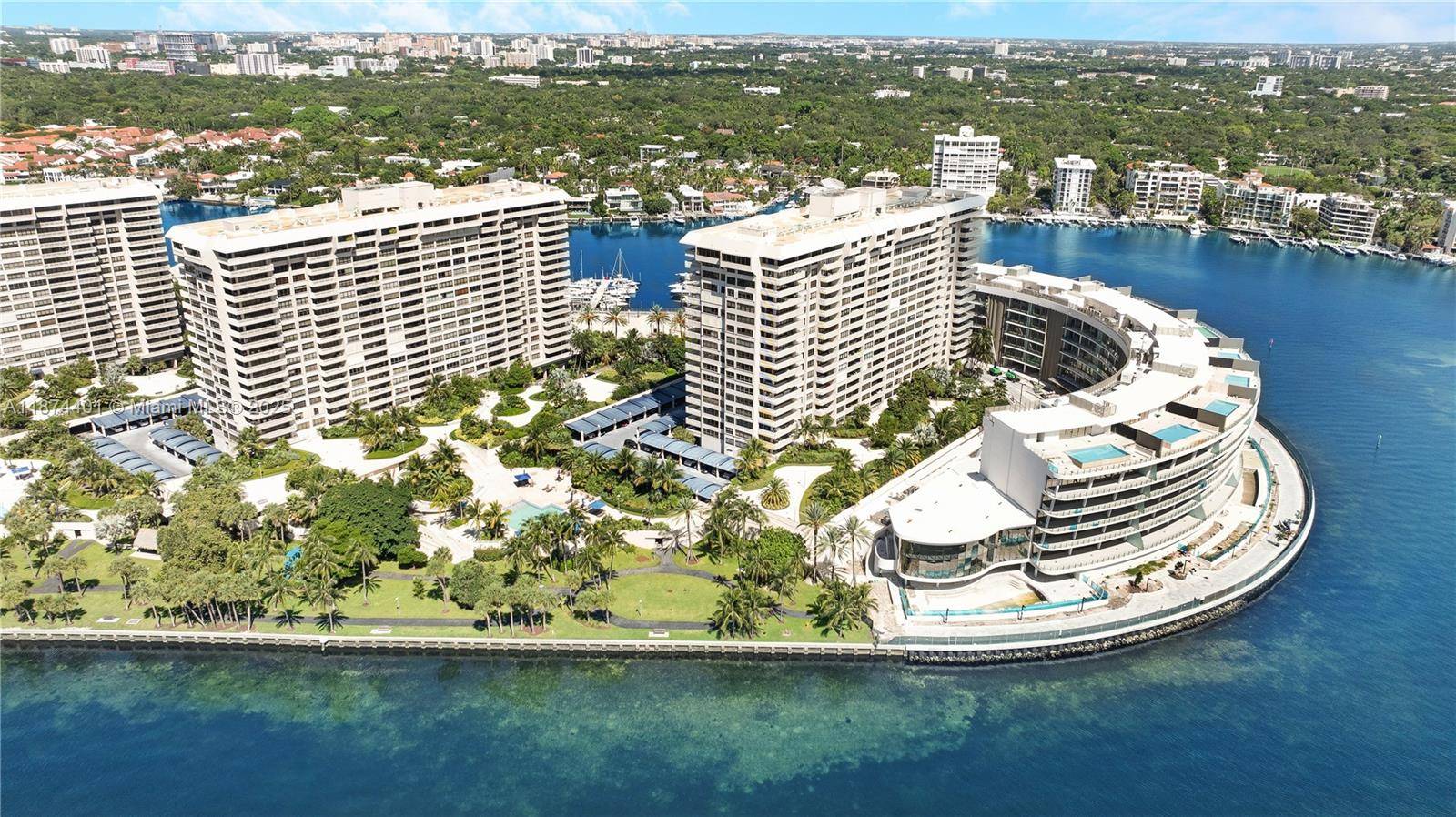 3 Grove Isle DrMiami - Condo 5+ Stories,Condo condo unit C1108 - picture