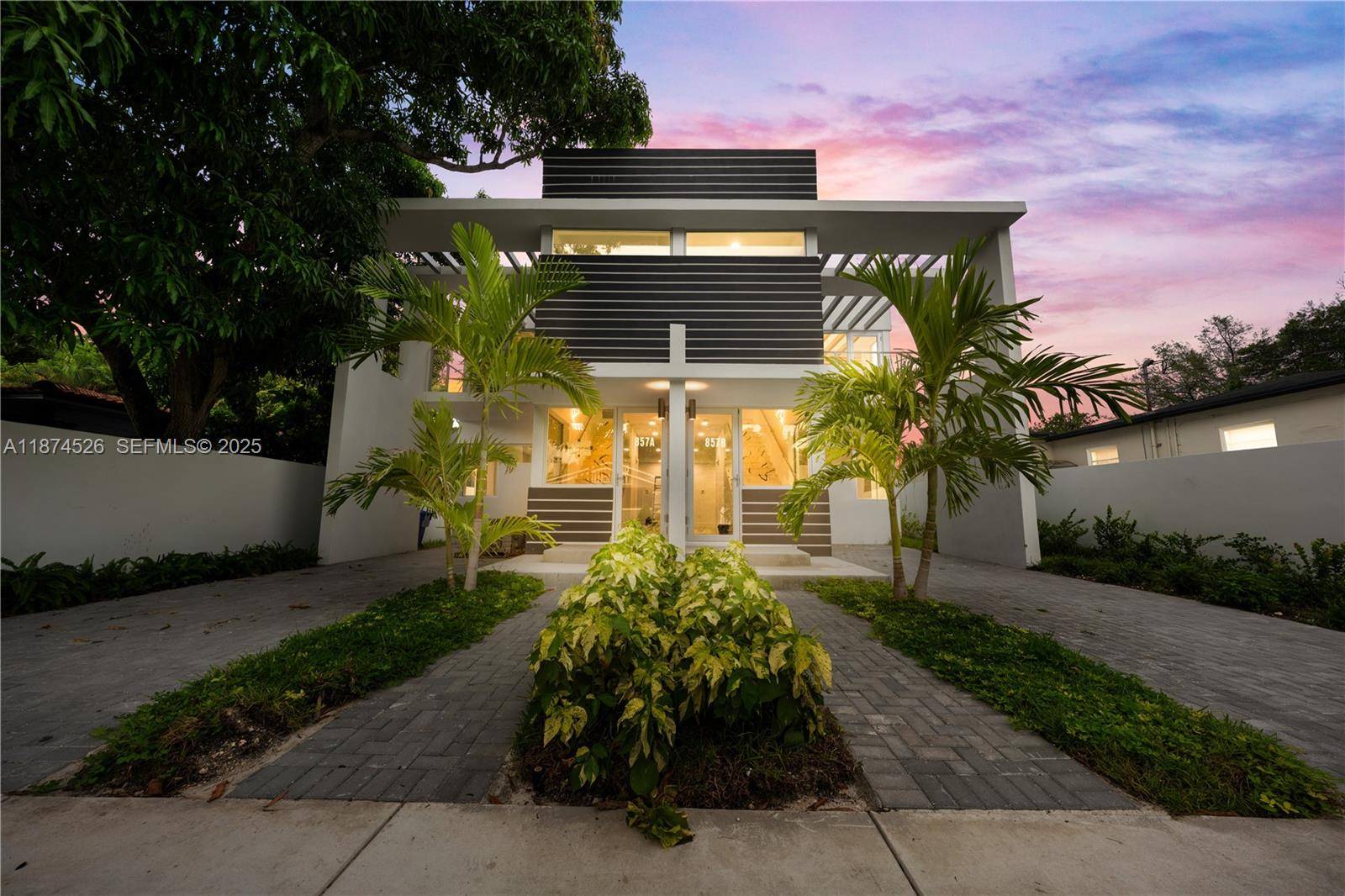 857 SW 14th AveMiami - Townhouse Fee Simple,Townhouse condo unit A - picture