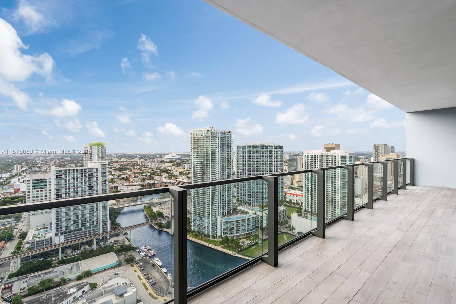 68 SE 6th StMiami - Condo/Co-Op/Annual,Condo condo unit 3706 - picture
