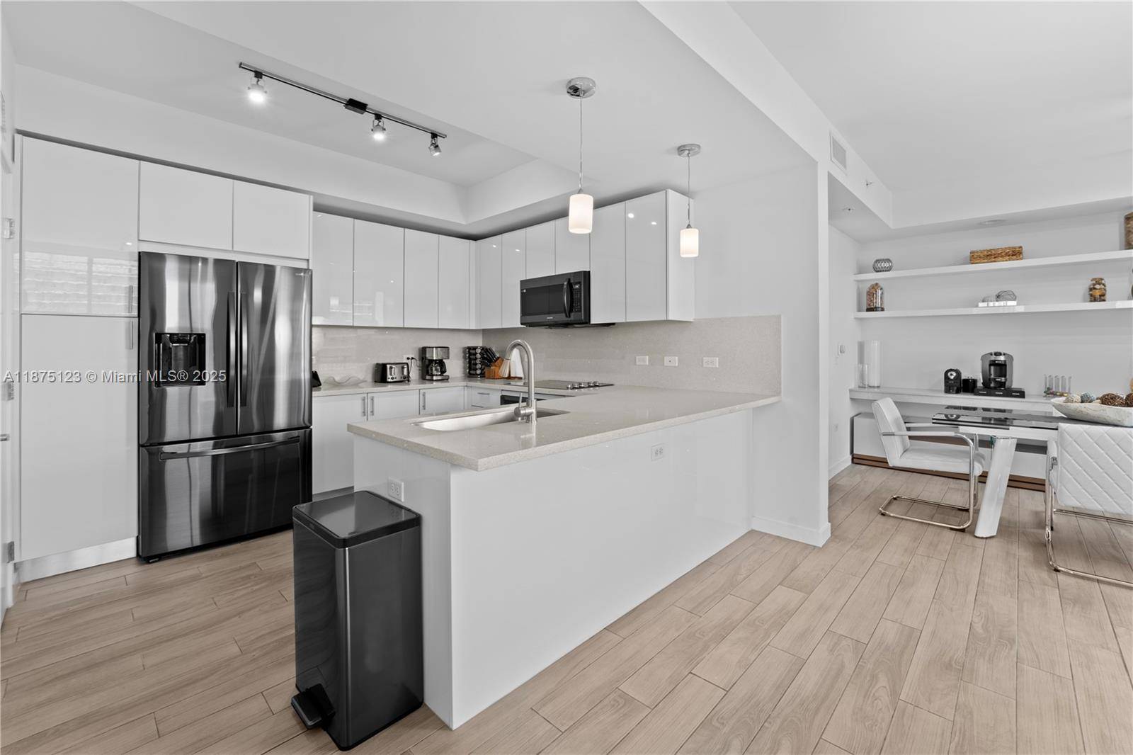 999 SW 1st AveMiami - NINE AT MARY BRICKELL VIL condo unit 3304 - picture