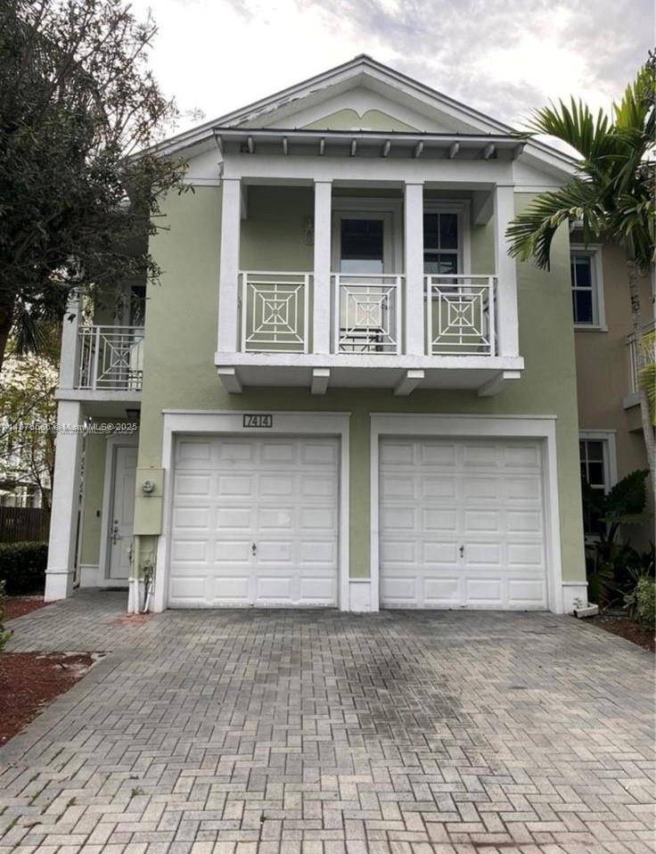 7414 NW 107th CtDoral - picture