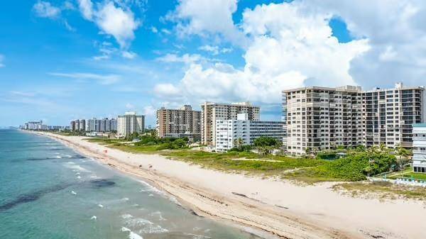 1800 S OceanPompano Beach - The Hampton Beach Club Co condo unit 403 - picture