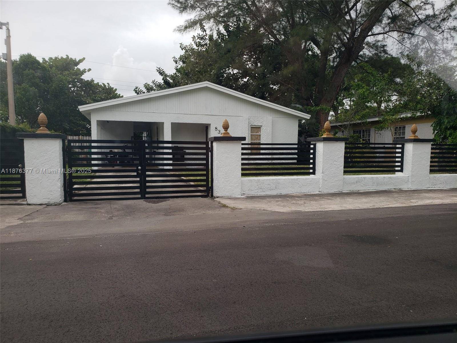 839 NW 13th AveFort Lauderdale - picture