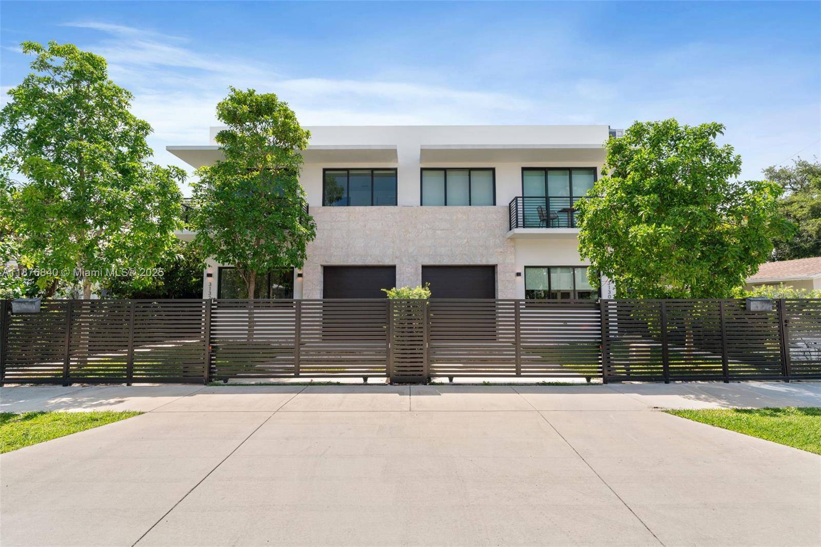 3130 & 3132 Plaza StMiami - picture