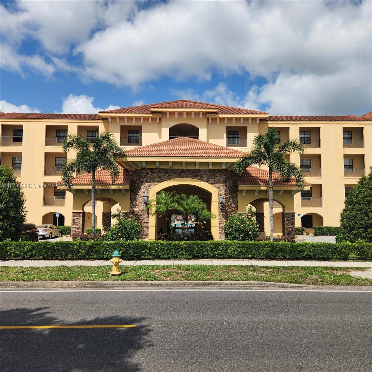 2351 Lakeview DrSebring - Condo 1-4 Stories,Condo condo unit 114 - picture