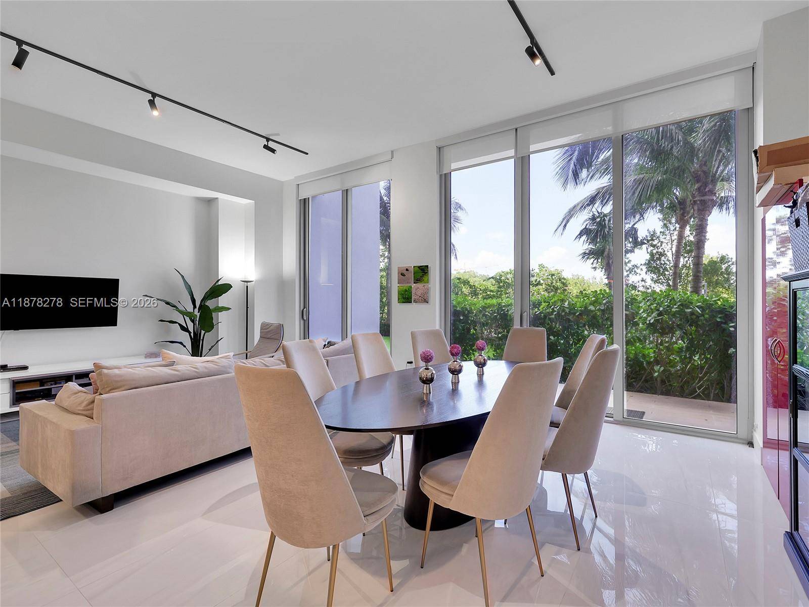 16385 Biscayne BlvdNorth Miami Beach - Condo 5+ Stories,Apartment condo unit 105 - picture