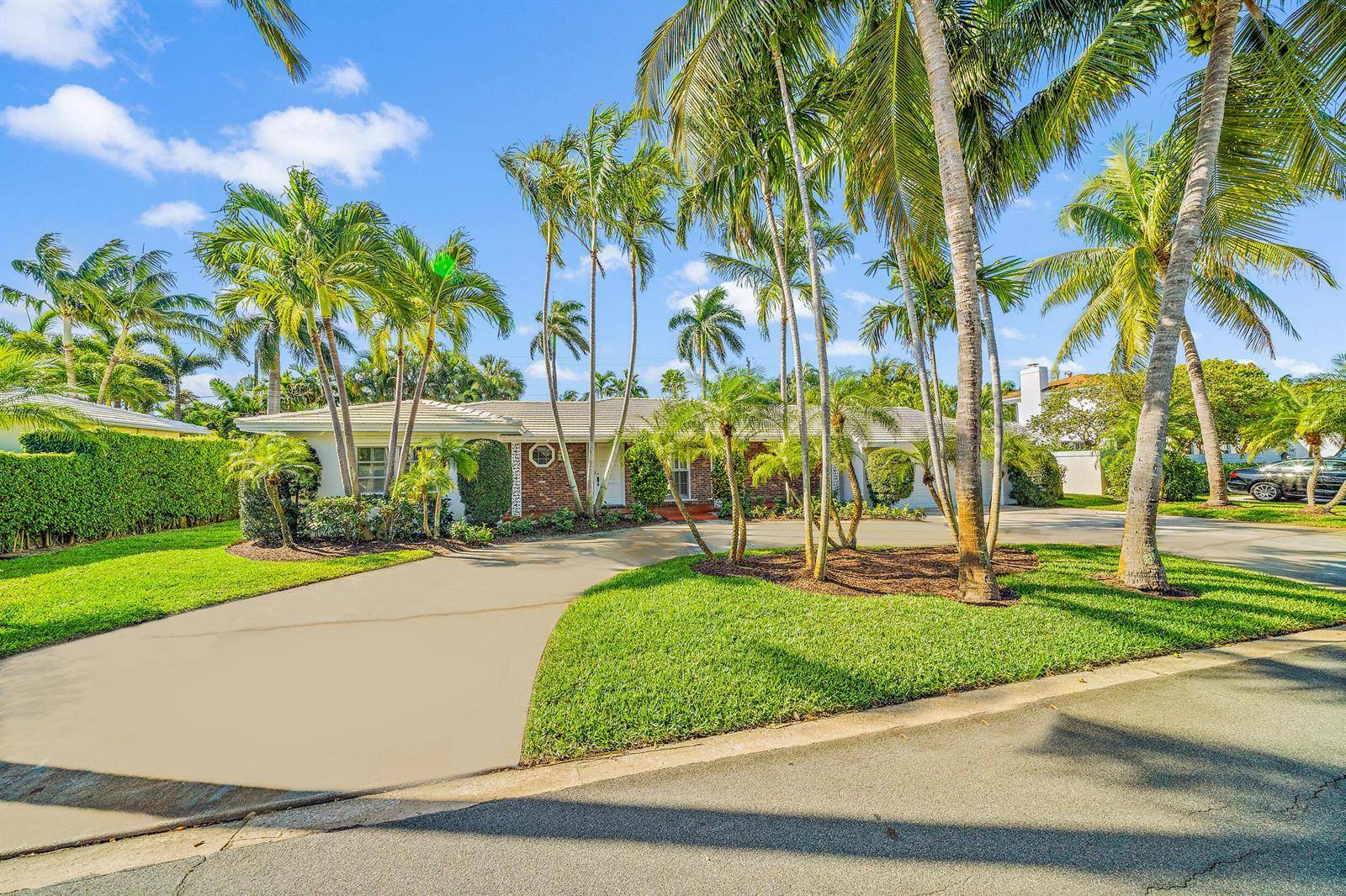 210 RusslynWest Palm Beach - picture