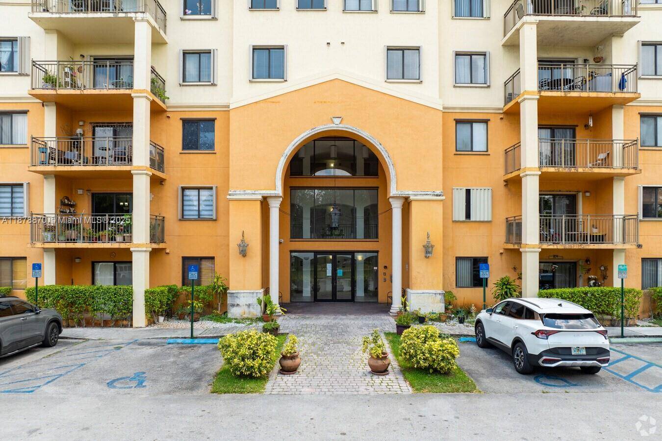 9340 Fontainebleau BlvdMiami - Condo 1-4 Stories,Condo condo unit W206 - picture
