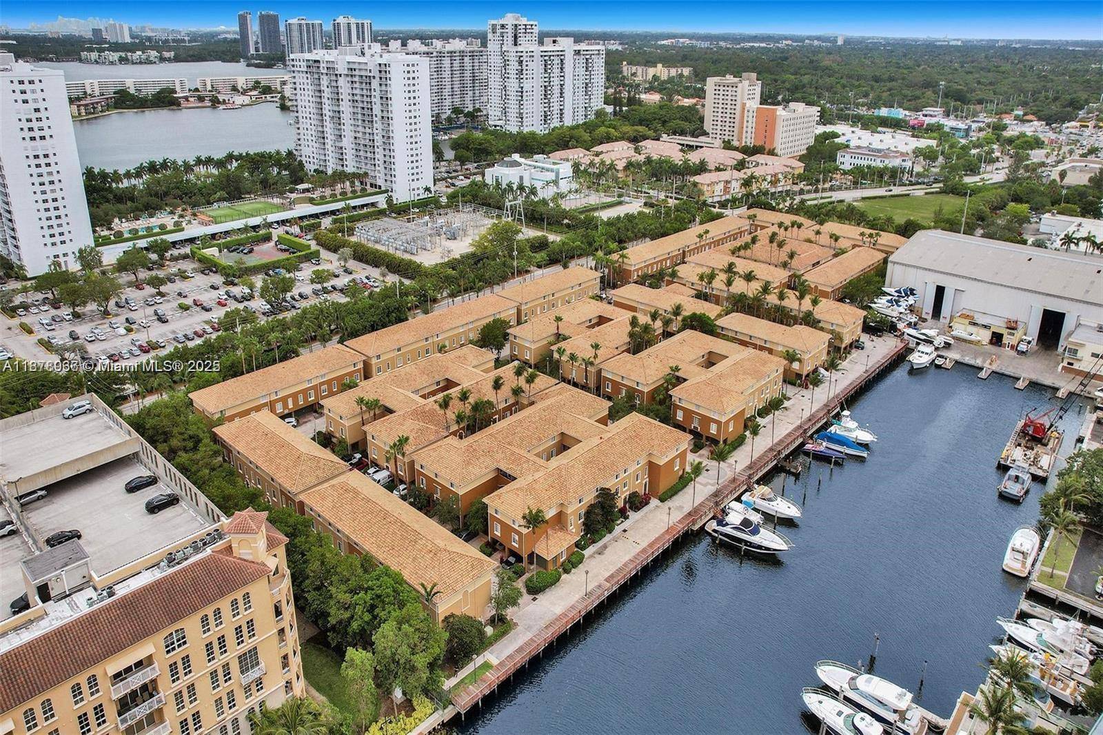 2965 NE 185th StAventura - Townhouse condo unit 1513 - picture